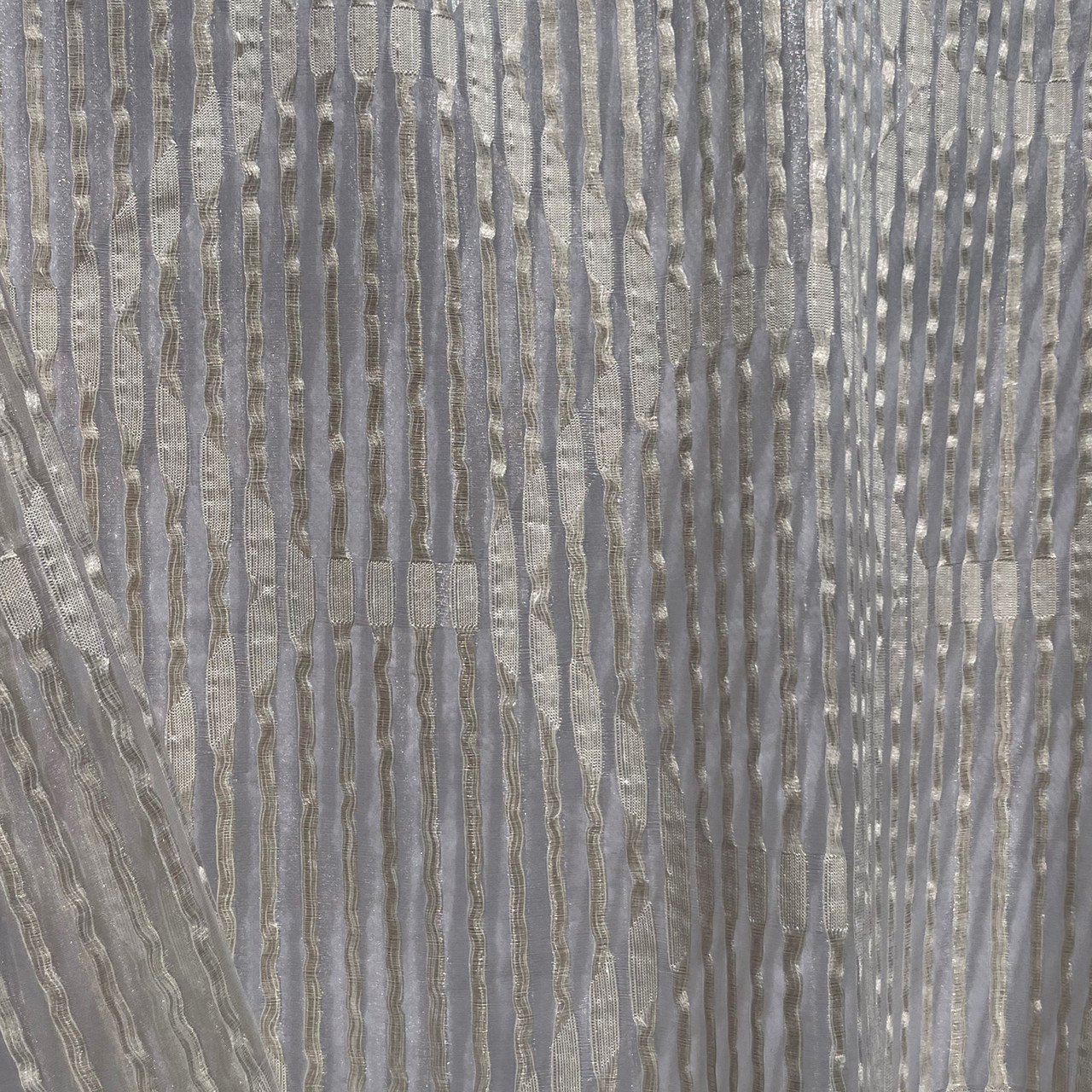 McNeile-Taupe